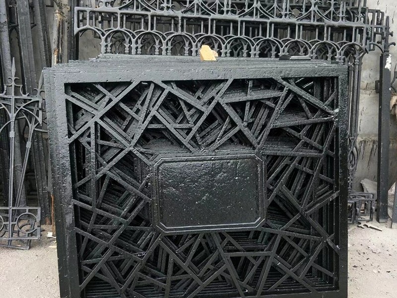 铸铁护栏