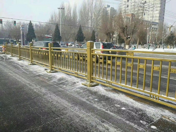 黄金护栏