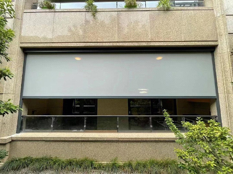 Zipper Wind‑Proof Roller Blind